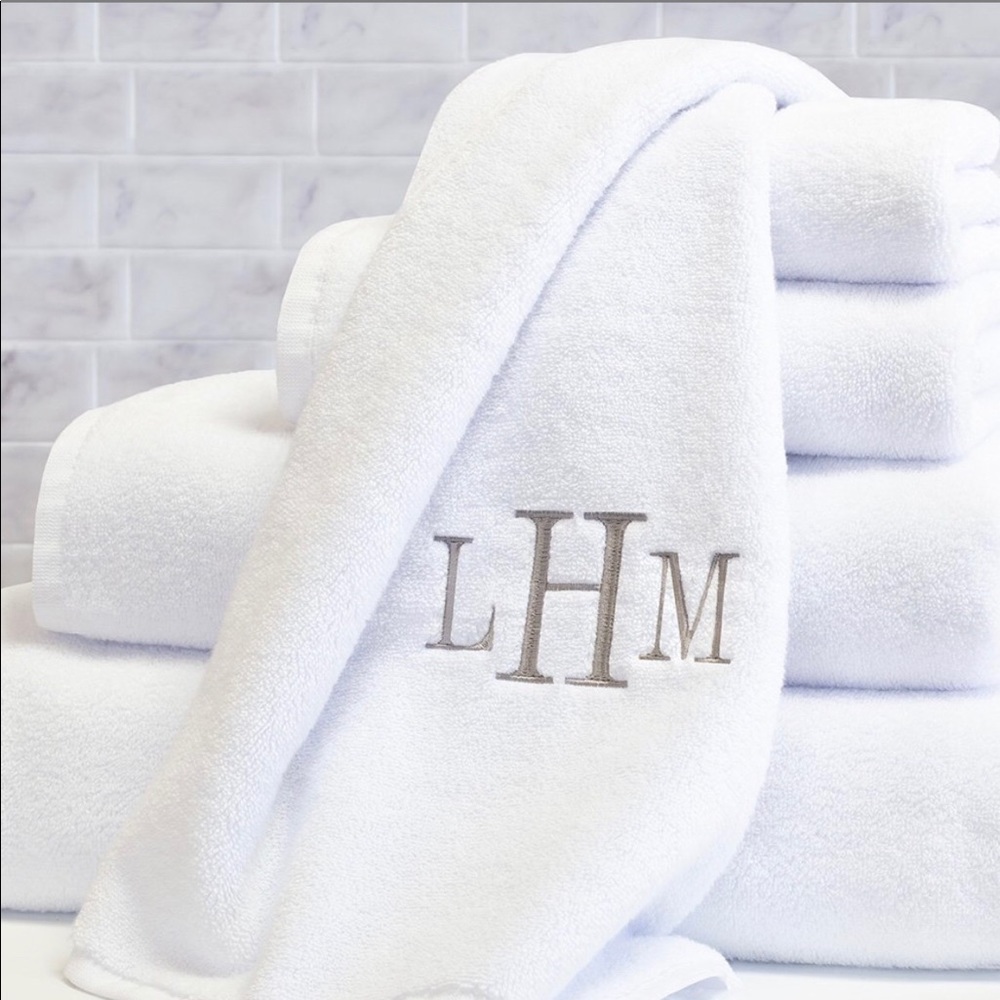 Monogrammed Personalized Set of (2) Bath Towels